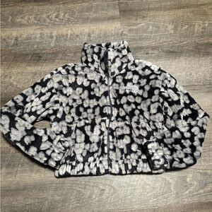 The North Face girls Black and Gray Fleece Jacket